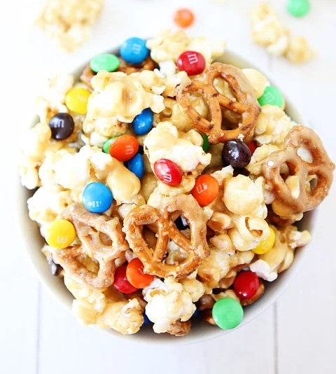 Marshmallow popcorn recipe