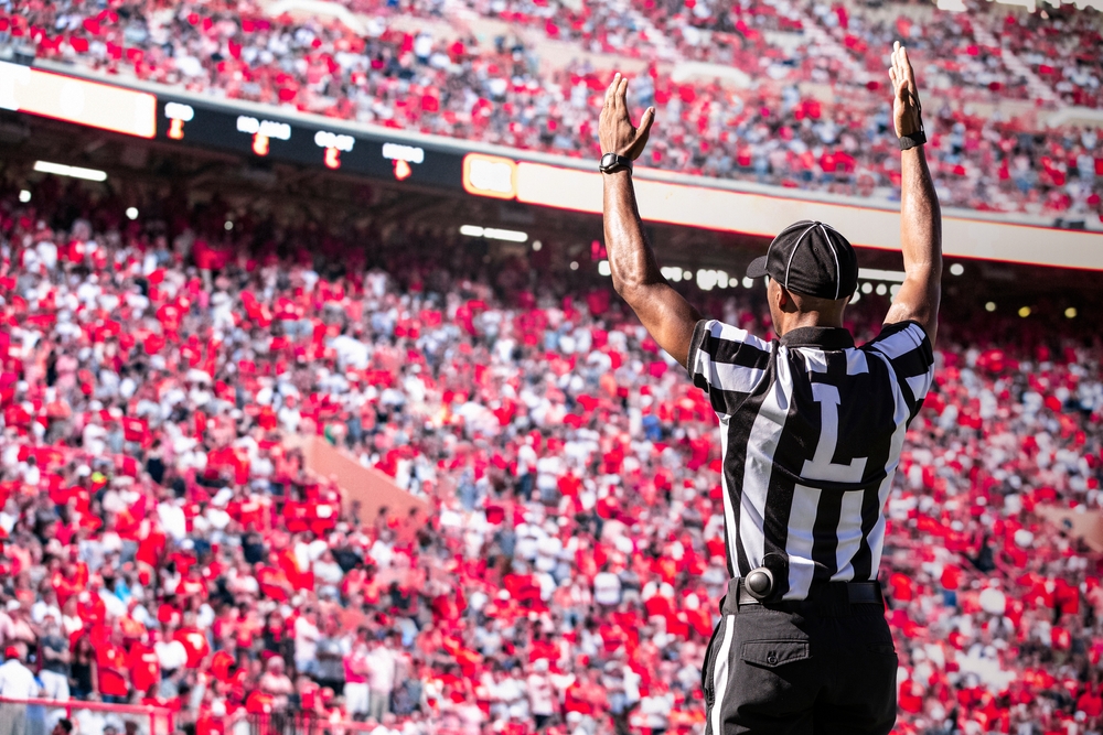 How To Enjoy A Football Game